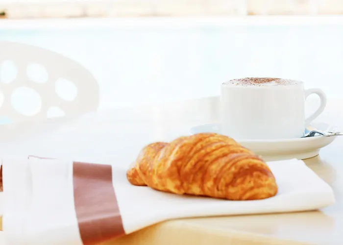 Готель Sunprime Atlantic View &