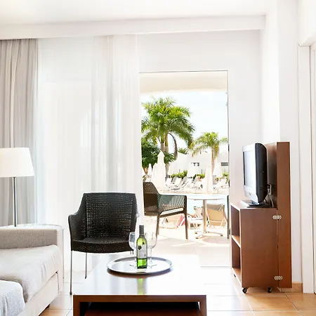 Ξενοδοχείο Sunprime Atlantic View & 4*